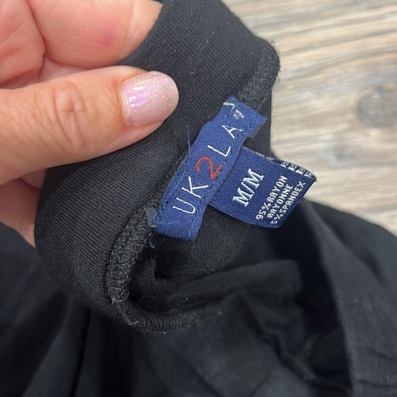 🦄5/25 Black Asymmetrical skirt - Picture 4 of 4